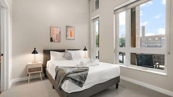 2 habitaciones, tabla de planchar con plancha, wifi y ropa de cama