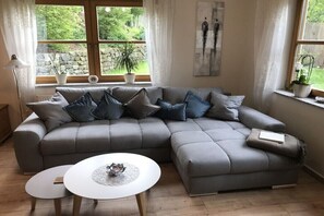 تلفزيون ذكي، كُتُب، ستيريو