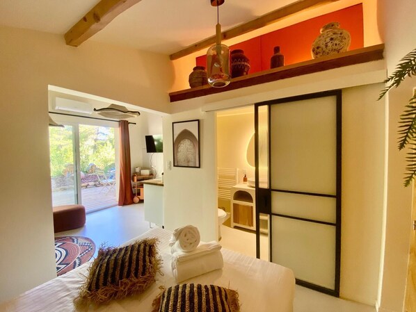 2 chambres, lit de bébé portatif, accès au Wi-Fi (inclus)