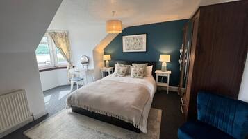 Bügeleisen/Bügelbrett, Reisekinderbett, WLAN, Bettwäsche