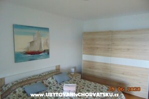 Bügeleisen/Bügelbrett, Reisekinderbett, kostenloses WLAN