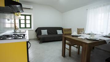 Fridge, stovetop, dining table