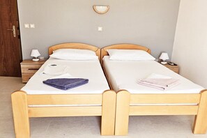 Bügeleisen/Bügelbrett, kostenloses WLAN