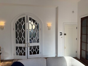 Apartment, 1 Bedroom, Smoking, Balcony | Living area - Bright Flat Near Little Venice, Charming & Central (London)