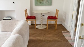 Apartment, 1 Bedroom, Smoking, Balcony | Living room - Bright Flat Near Little Venice, Charming & Central (London)