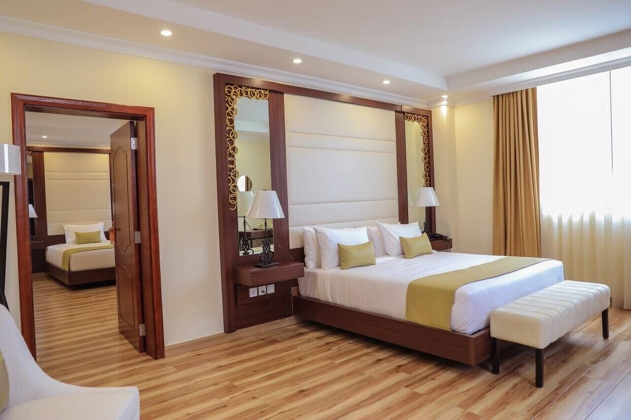 Habitación familiar, vista a la ciudad | Caja de seguridad en la habitación, insonorización y wifi gratis 