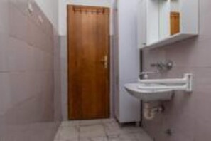 Bathroom - Apartments Roma - Two Bedroom Apartment (Stanici)