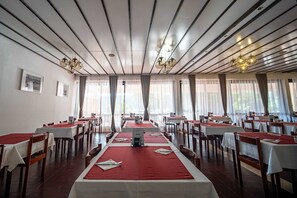 Dining - Hotel Issa - Double Room Sea View (Vis)