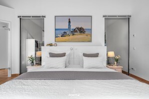 1 bedroom, desk, travel crib, free WiFi