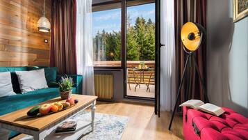 Deluxe Double Room | Desk, free WiFi