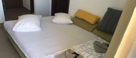 1 Schlafzimmer, Bügeleisen/Bügelbrett, Reisekinderbett, kostenloses WLAN