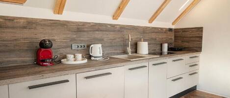 Kühlschrank, Ofen, Herdplatte