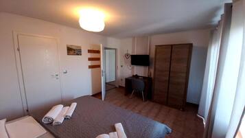 Cuna de viaje y wifi gratis