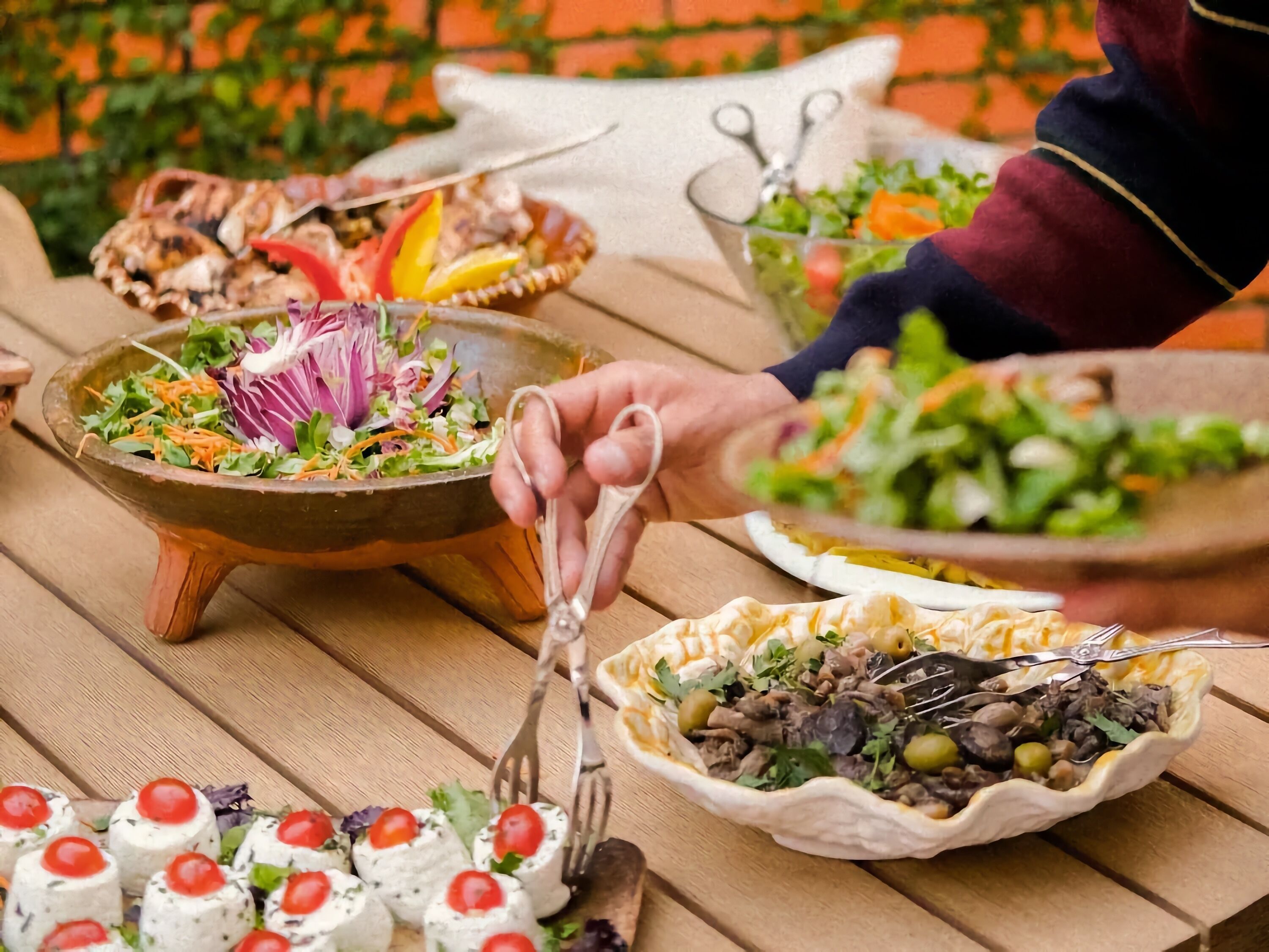 Daily buffet breakfast (EUR 5 per person)