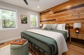 3 chambres, bureau, Wi-Fi gratuit, draps fournis