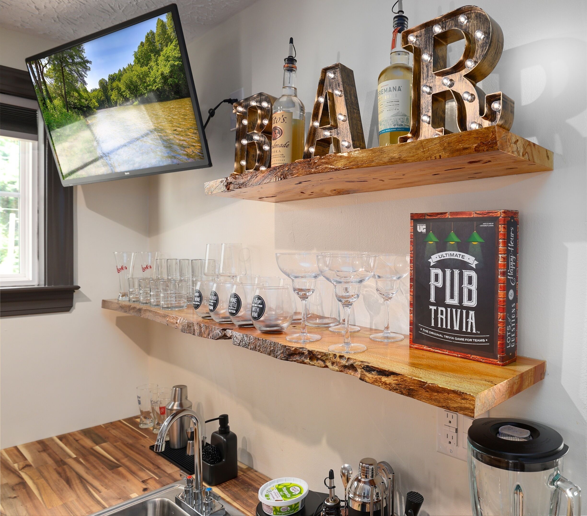 Bar (en la propiedad)