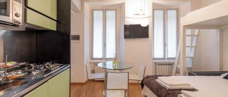 Donatello | Caja fuerte, cortinas opacas, sistema de insonorización