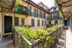 Mặt tiền nơi lưu trú