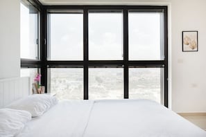 3 chambres, fer et planche à repasser, Wi-Fi, literie fournie