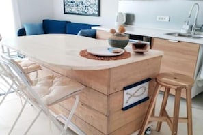 Kühlschrank, Ofen, Herdplatte, Geschirrspüler