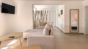 Deluxe Apartment, Pool View | Living area - Complejo El Oasis de San José (San José)