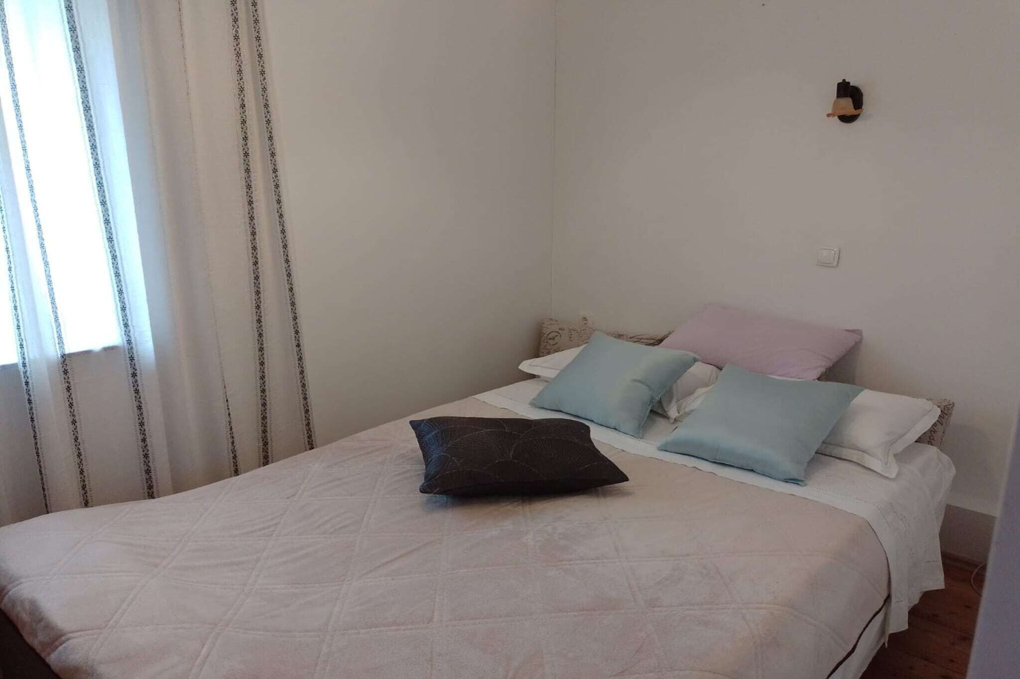 Iron/ironing board, free WiFi