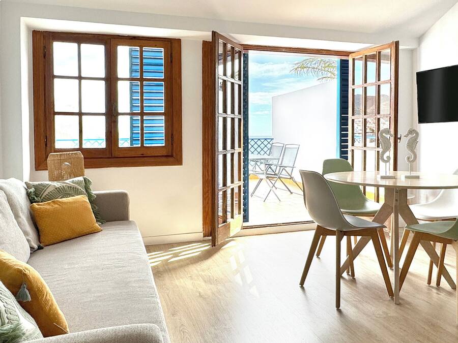 Appartement, uitzicht op zee | Woonruimte | Televisie