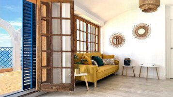 Deluxe-Apartment, Meerblick | Wohnbereich