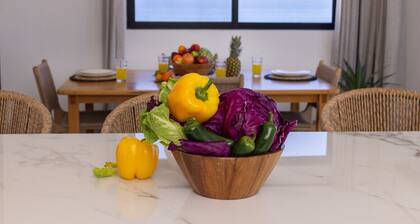 The Grand Horizon Loft @ New Seaside Villa with Infinity Pool , Spa & Beach