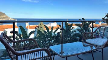 Leilighet – junior, sjøutsikt | Terrasse/patio