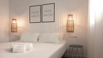 Habitación doble superior | Een bureau, een laptopwerkplek, gratis wifi