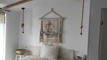 Travel crib, WiFi (free)