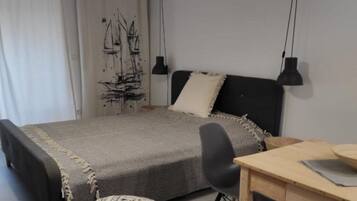 Travel crib, WiFi (free)