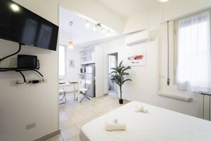 1 chambre, fer et planche à repasser, accès à Internet, literie fournie