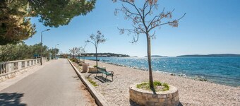 Apartment with Terrace and Sea View Brodarica - Two Bedroom Apartment with Sea View