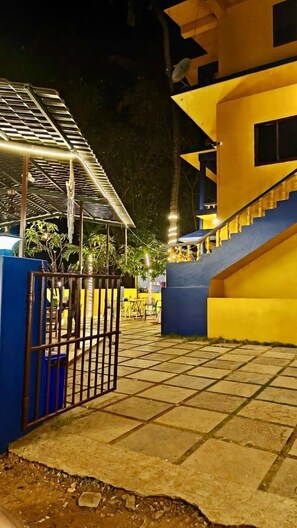 숙박 시설 입구