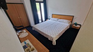 1 bedroom, travel cot, free WiFi - Rooms by Robi Novigrad 1 (Novigrad - Zadar)