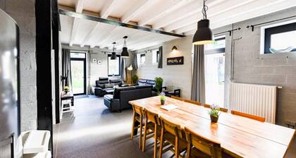 Bauernhaus mit Garten und Terrasse