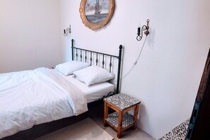 1 bedroom, iron/ironing board, free WiFi