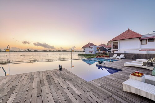 Alaya Stays Paloma Backwater Resorts