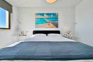 1 habitación, tabla de planchar con plancha, wifi gratis y ropa de cama 