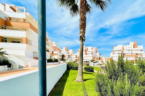 Nice apartment with shared pool