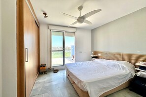 3 chambres, fer et planche à repasser, accès au Wi-Fi (inclus)