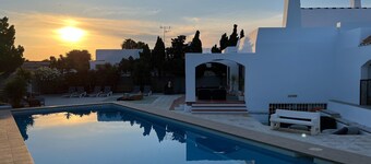 Pleasant Studio House in front of the beach