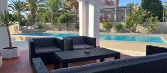 Pleasant Studio House in front of the beach