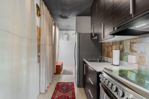 電子レンジ、オーブン、コンロ