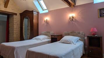 3 chambres, Wi-Fi gratuit, draps fournis