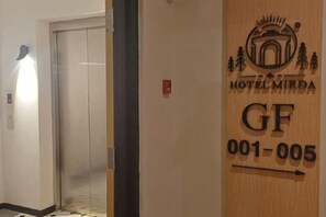 Interior - Hotel Mirda Puncak Alam (Ijok)