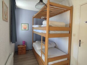 1 bedroom