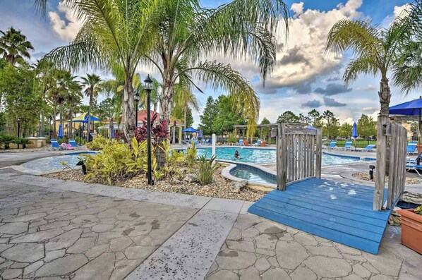 Outdoor pool, sun loungers